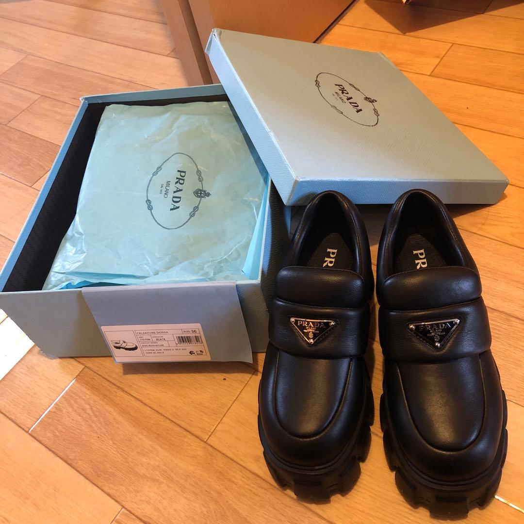 プラダ ソフト パデッドナッパレザー ローファー 36