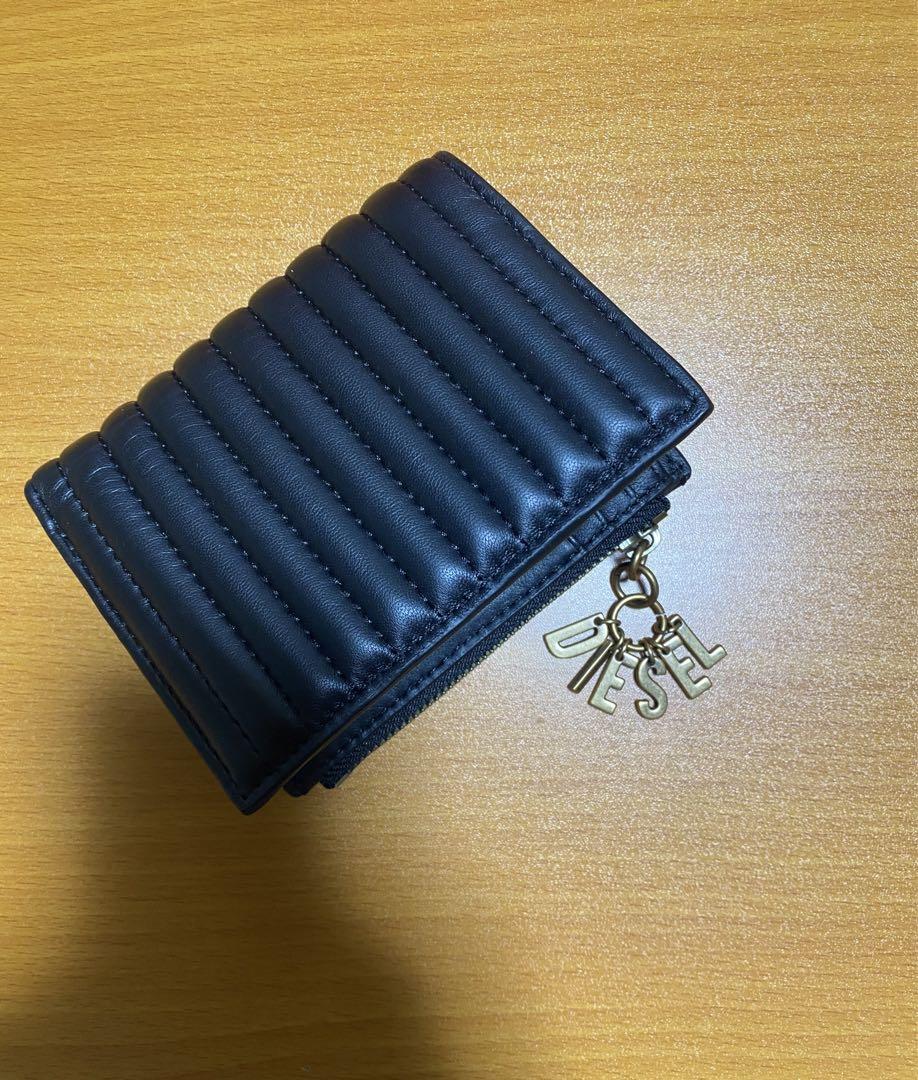 ディーゼル 二つ折り財布