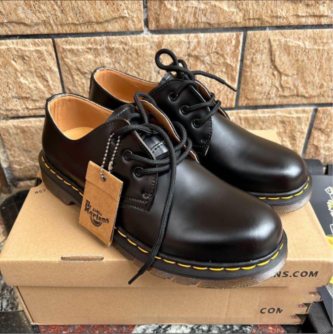 新品 Dr.Martensドクターマーチン 1461 クラシック ロートップ