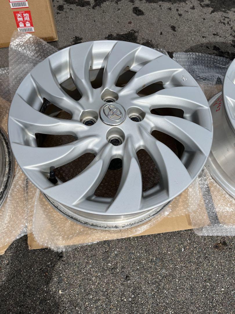 トヨタ 15インチ シルバーホイール　じんぺい樣専用
