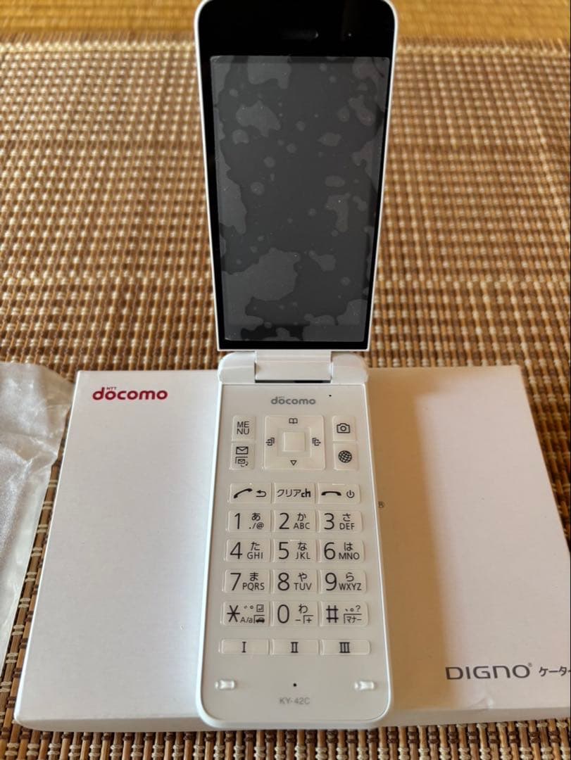 docomo DIGNO ガラ系携帯　KY-42C 折りたたみ式