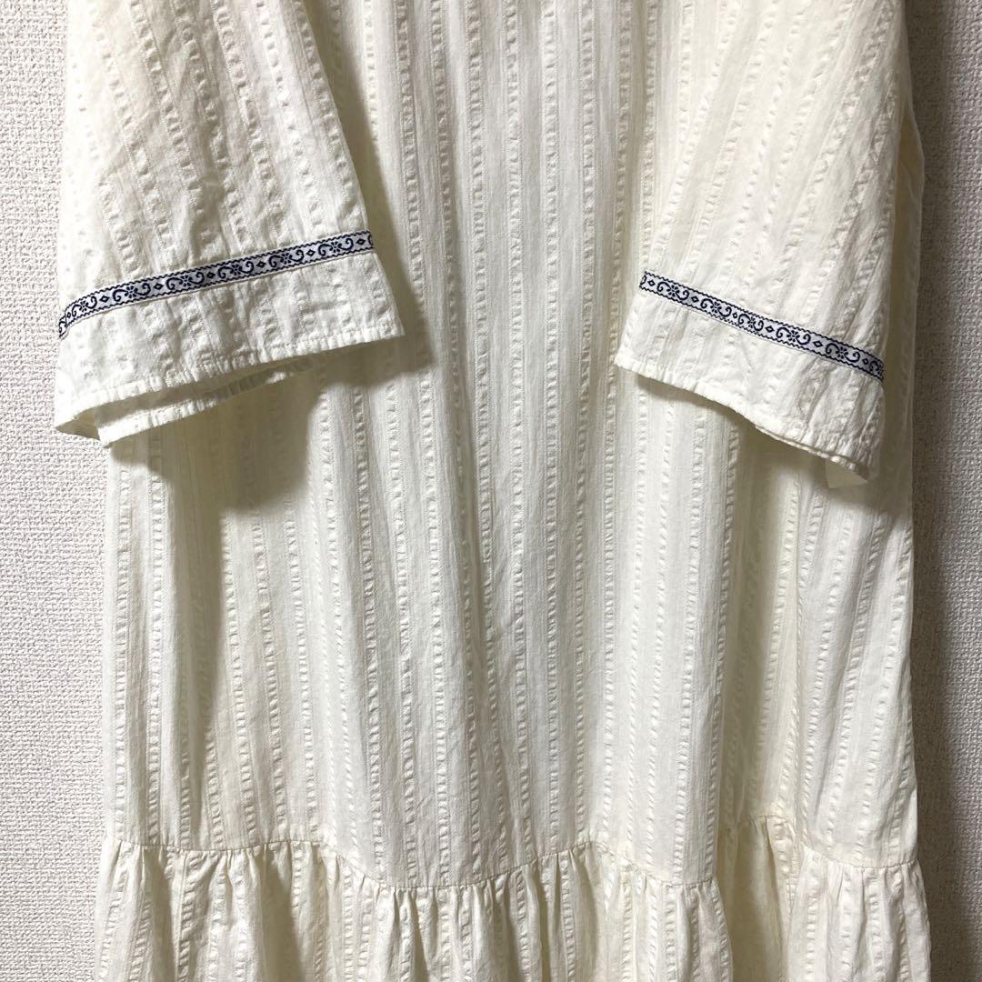 MAX80%OFF／セール開催中 ネストローブワンピースティアードチロリアンオフホワイト刺繍テープ ワンピース