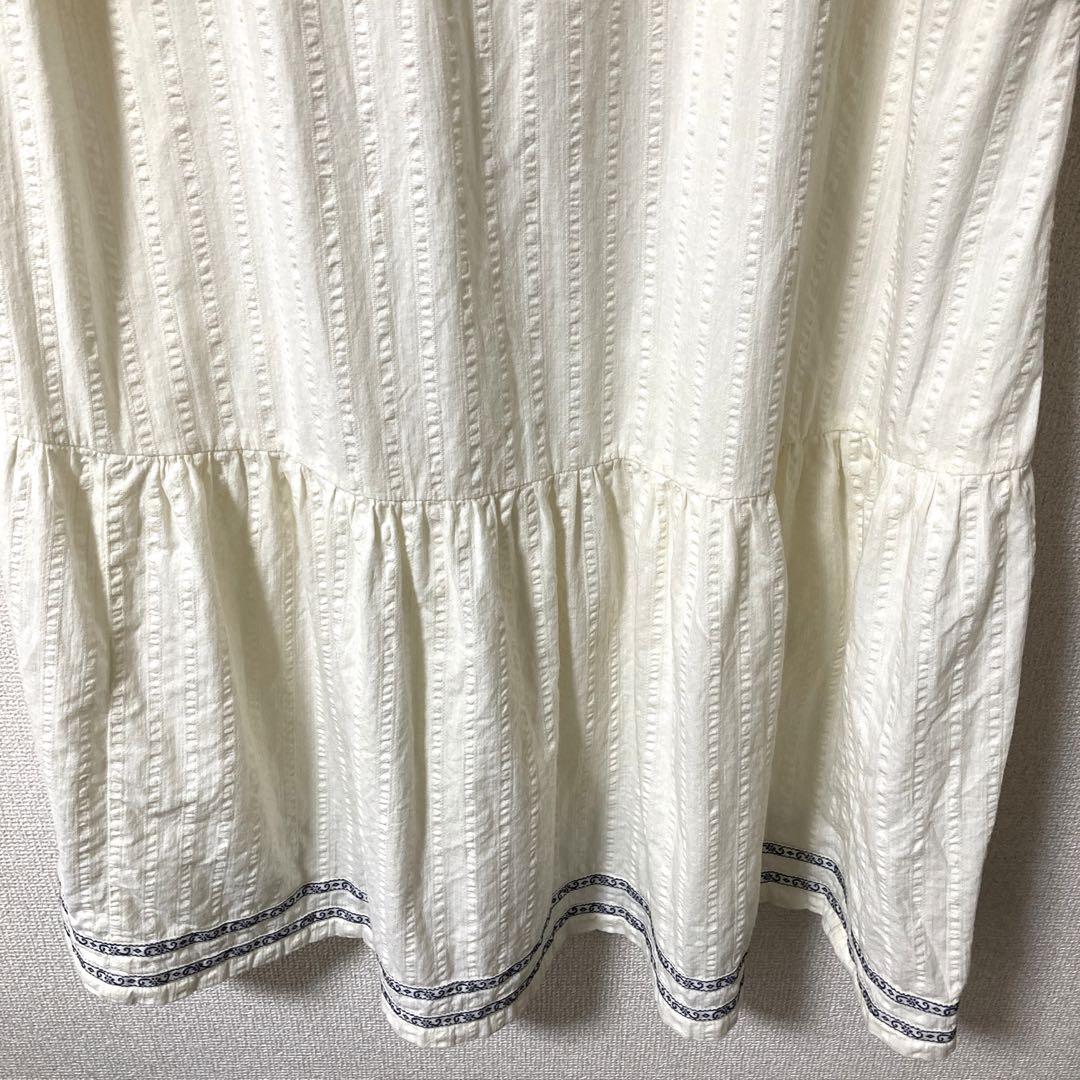 ネストローブワンピースティアードチロリアンオフホワイト刺繍テープ