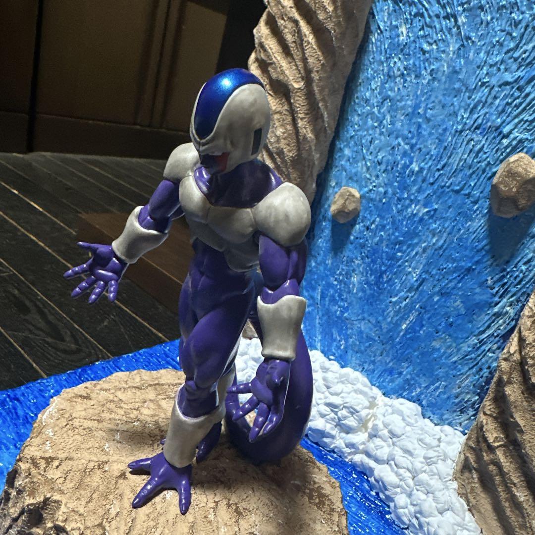 ドラゴンボール　クウラ　フィギュア　リペイント　ジオラマ付き　鳥山明 ドラゴンボール クウラ フィギュア リペイント ジオラマ付き