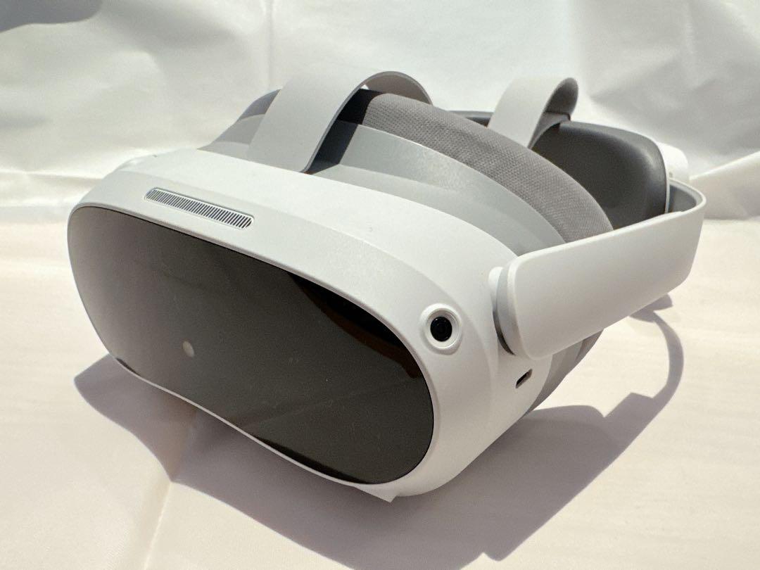 PICO4 128GB VRヘッドセット ケース付き