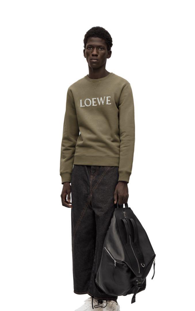 国内正規品　ロエベ　LOEWE ロゴスウェット　パズル　ジブリ　ハウル　千と千尋