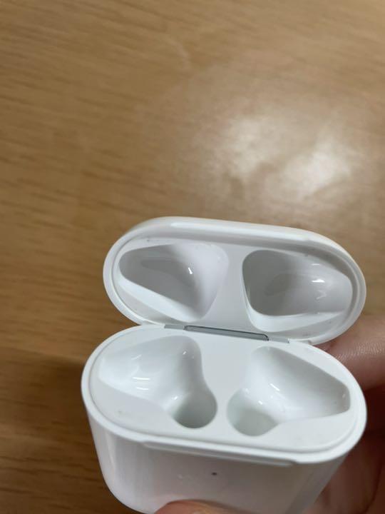 2022送料無料 Apple AirPods ケース付 JdWVC-m97760456689 第2世代 在庫最新品
