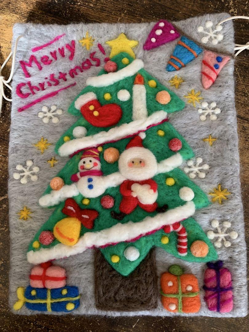 大きなタペストリー❣️クリスマスツリー　羊毛フェルト　ハンドメイド　プレゼント　冬