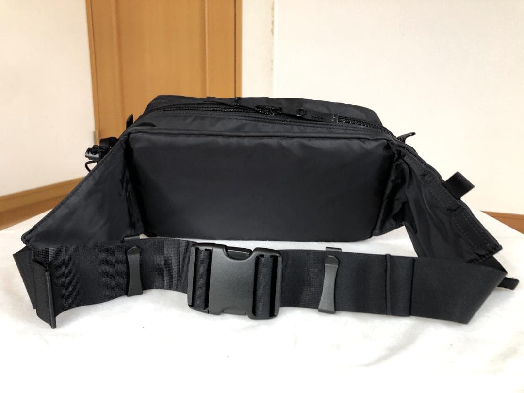 美品 ヘッドポーター ブラックビューティー ウエスト ポーチ ボディー バッグ 美品 ヘッドポーター ブラックビューティー ウエスト ポーチ ボディー バッグ