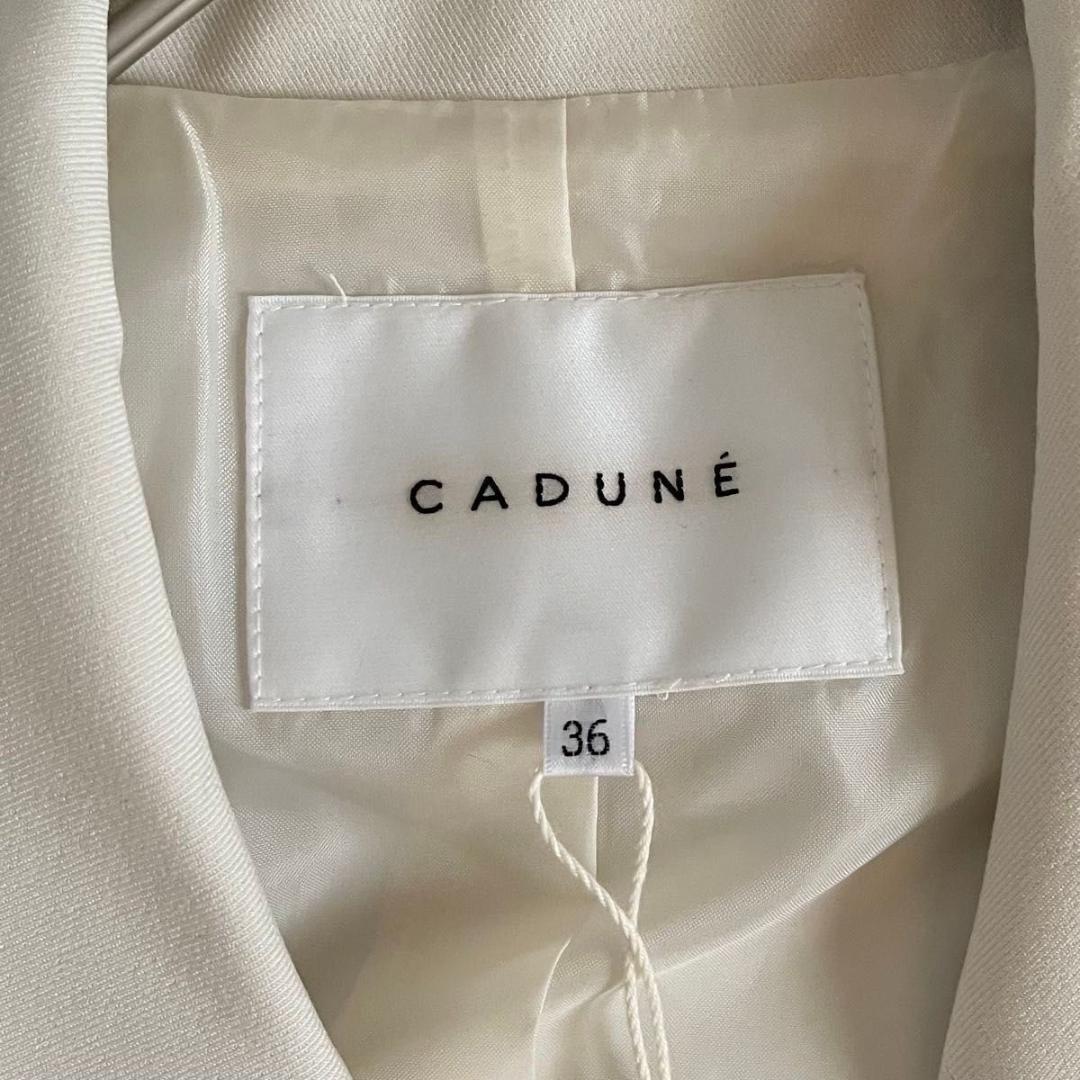 新品タグ付き　カデュネ　ライトテーラードジャケット　金ボタン ダブル　白 36