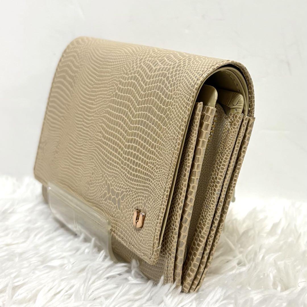 【未使用級】 U by ungaro ピエッツ 二つ折り財布 リザード型押し