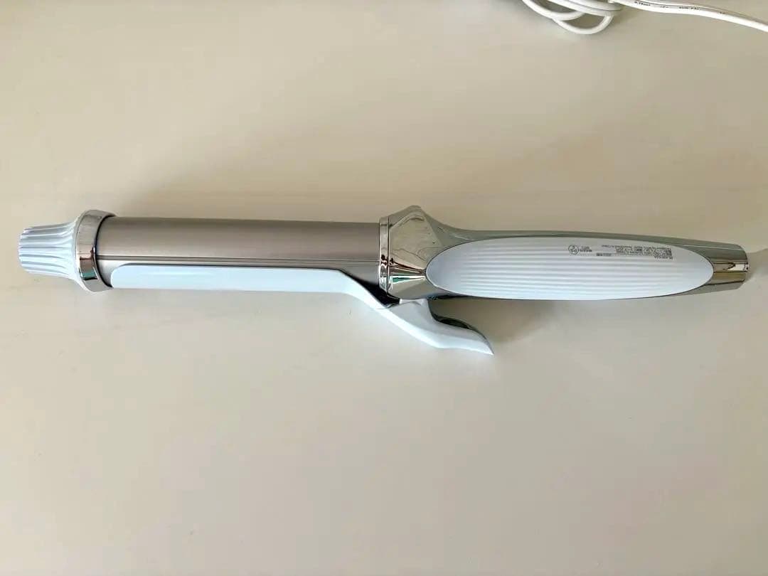 【美品】ReFaカールアイロンプロ32㎜RE-AW-02A 2023年正規保証付 【美品】ReFaカールアイロンプロ32㎜RE-AW-02A 2023年正規保証付