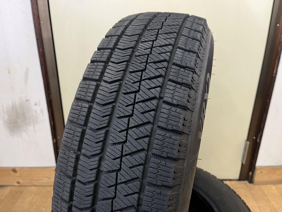 2023年製 ブリヂストン 中古冬タイヤ 175/65R15 4本セット