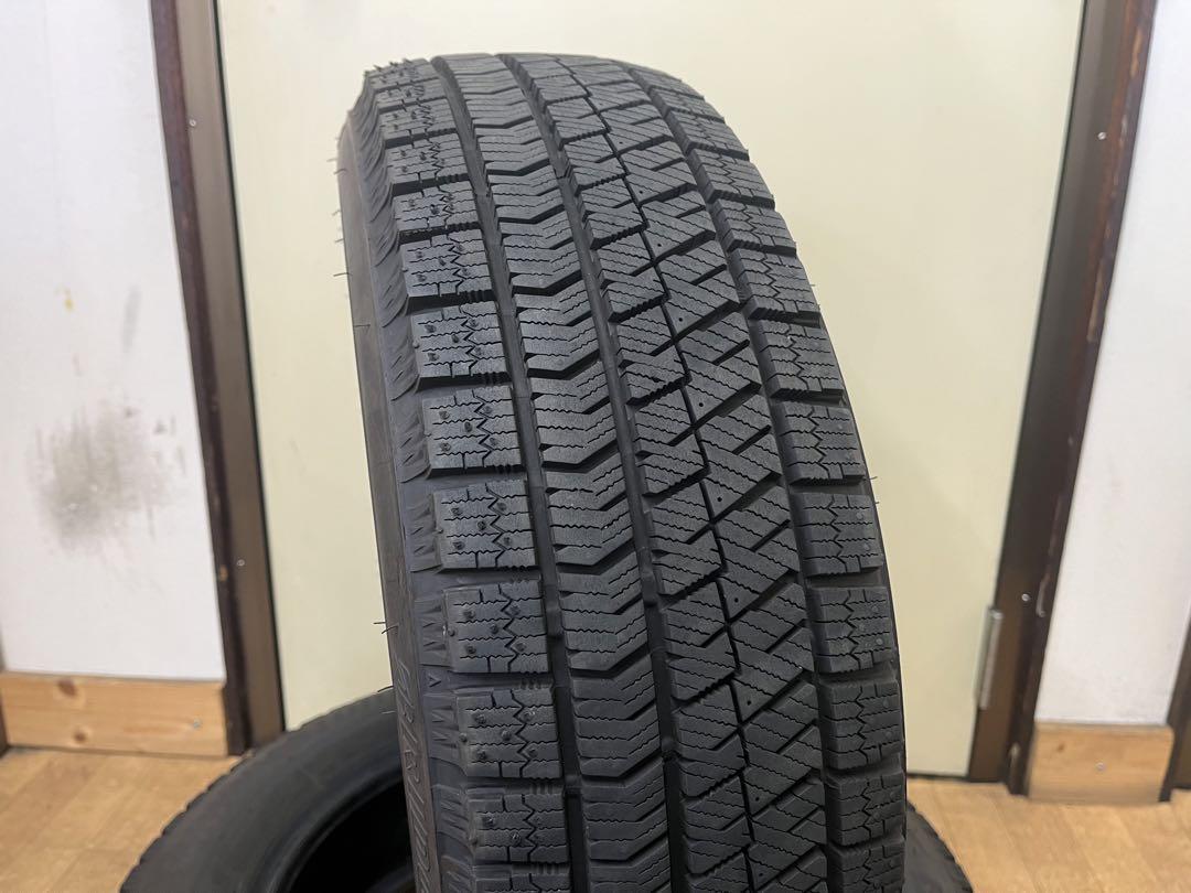 2023年製 ブリヂストン 中古冬タイヤ 175/65R15 4本セット