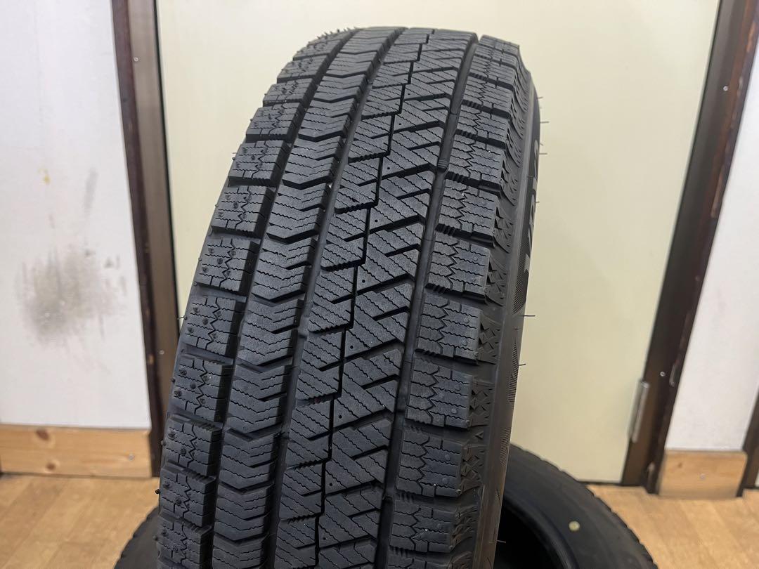 2023年製 ブリヂストン 中古冬タイヤ 175/65R15 4本セット