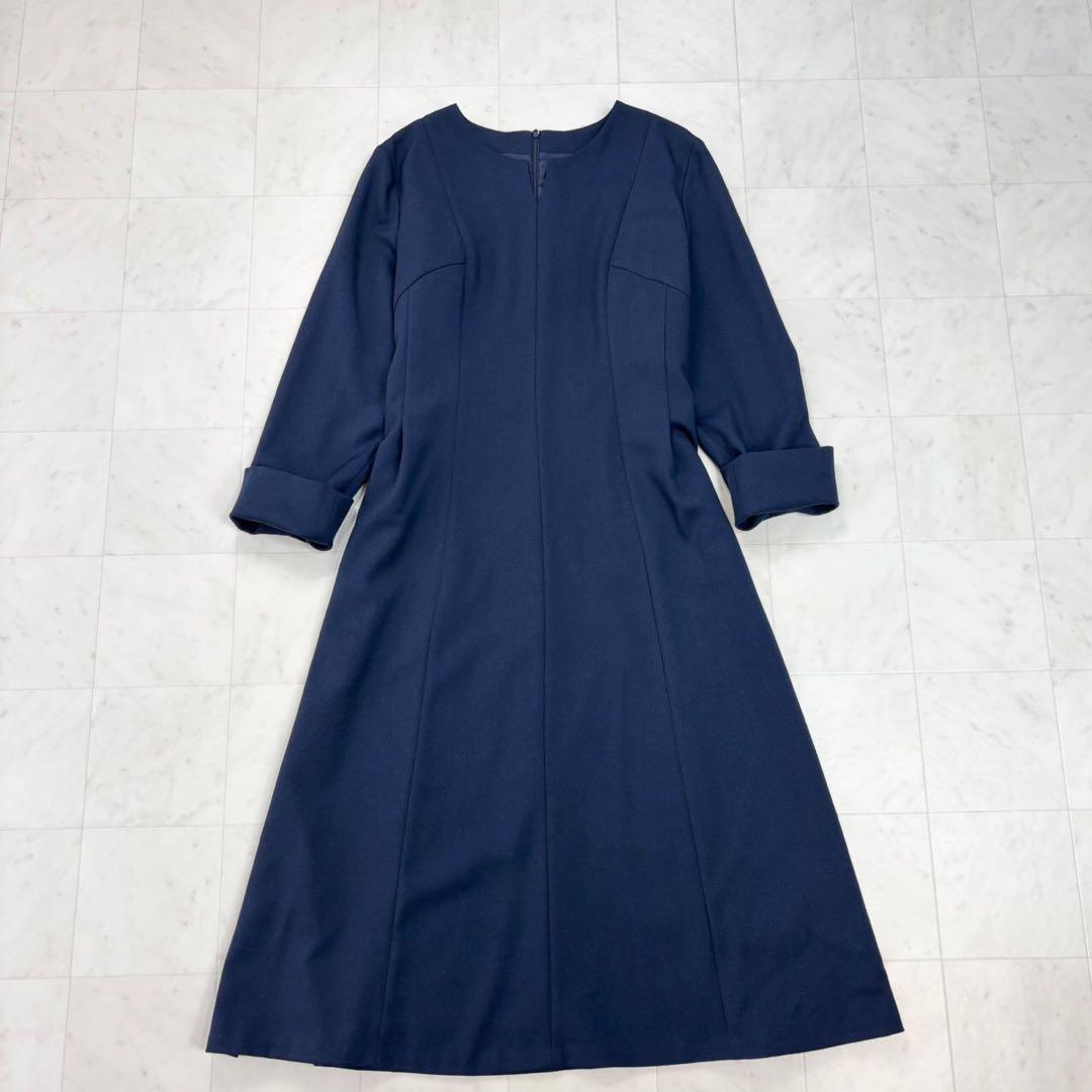 UNTITLED★美品★ スリットネック フレアワンピース<洗える> XL UNTITLED★美品★ スリットネック フレアワンピース<洗える> XL