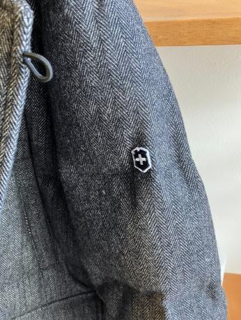 VICTORINOX　ビクトリノックス　メンズダウン