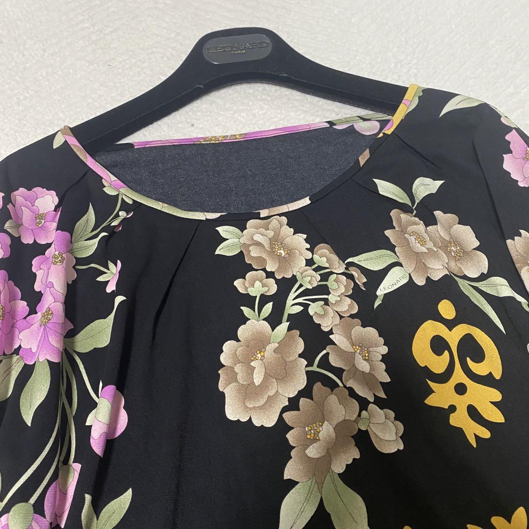 極美品✨レオナール カンカン素材 チュニック 花柄 トリム 極美品✨レオナール カンカン素材 チュニック 花柄 トリム