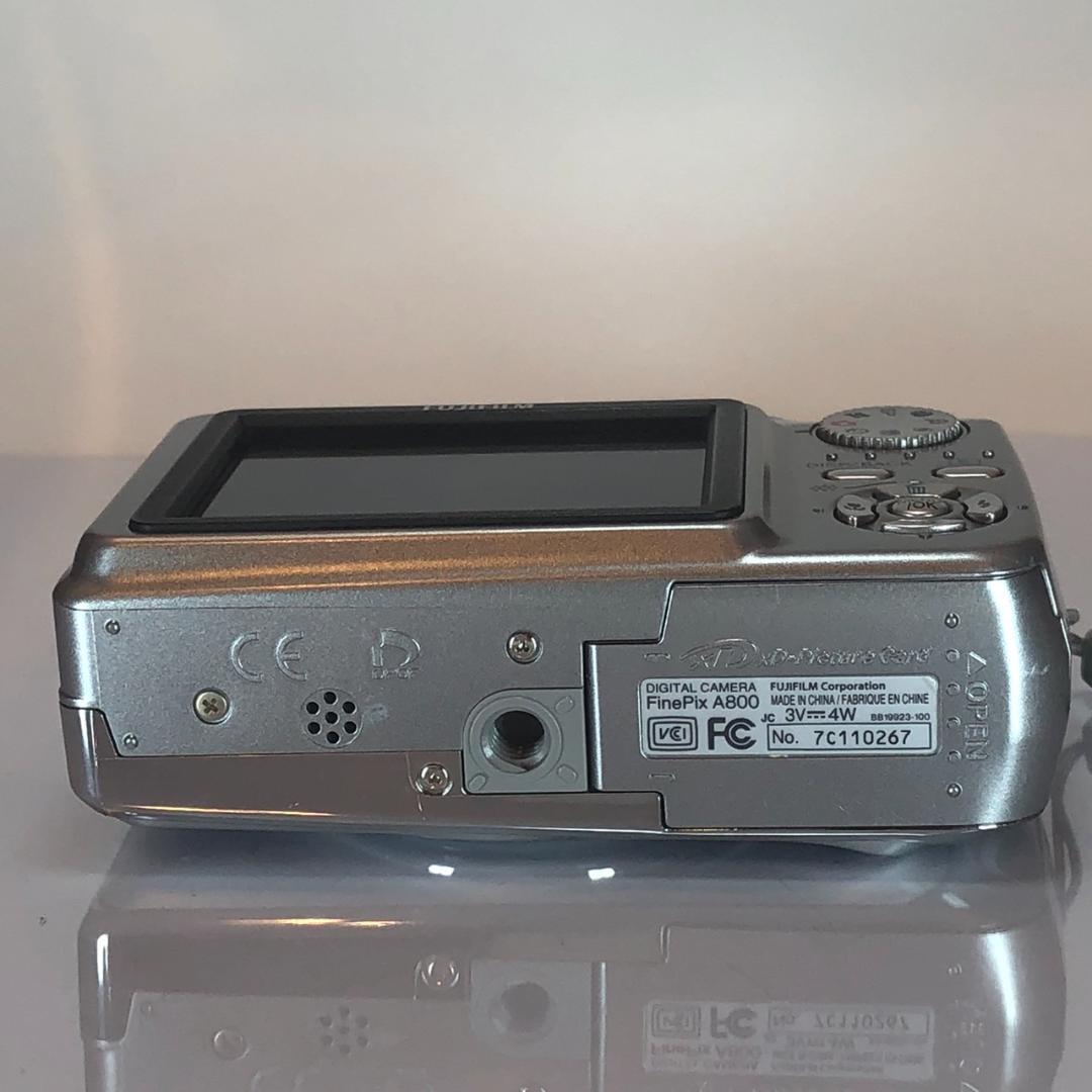 極美品】FUJIFILM FinePix A800 シルバー 単三電池でOK
