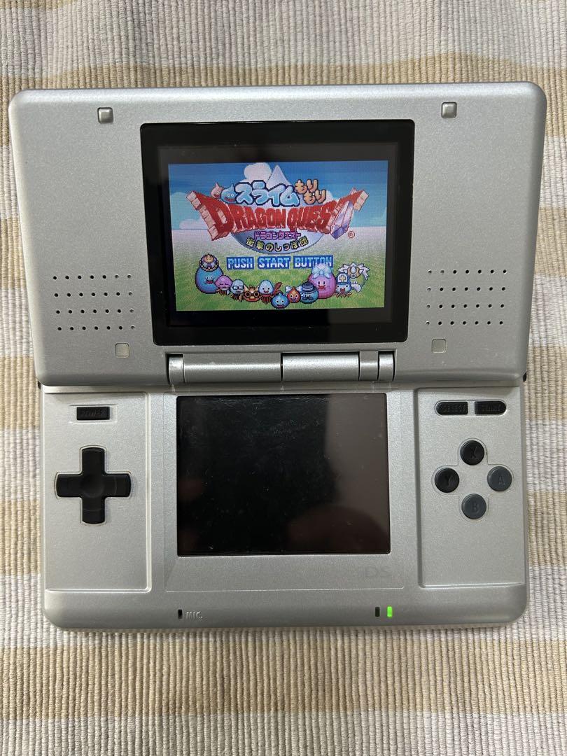任天堂 初代DS (プラチナシルバー) 純正充電器セット！ - メルカリ
