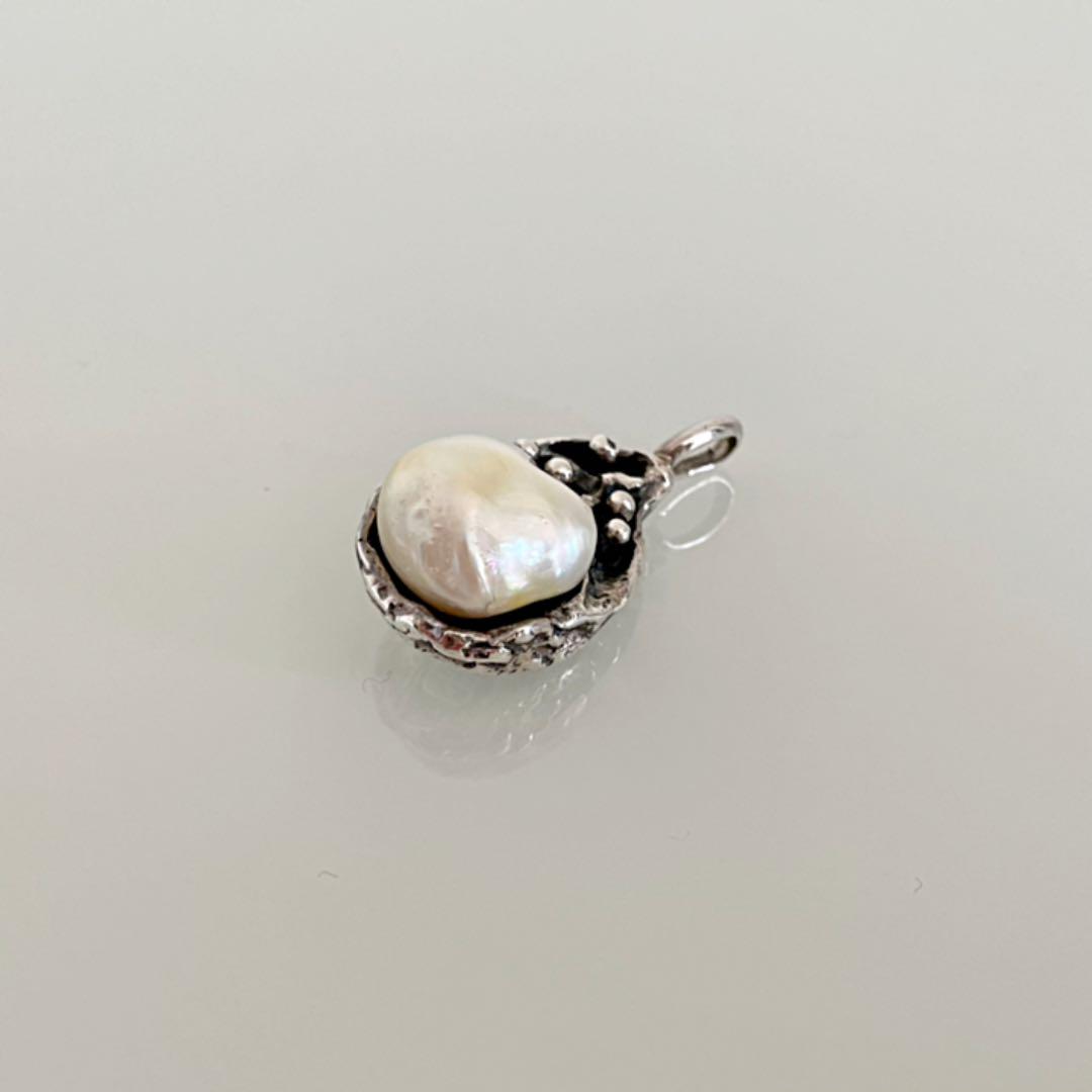 【感謝価格】 ◉BEBE SILVER◉バロックパールの大きなペンダント アクセサリー