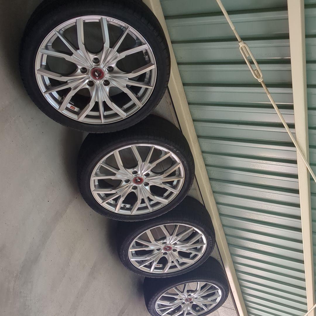 「トラ」ウェッズ　レオニスLV 18インチ　4本セット