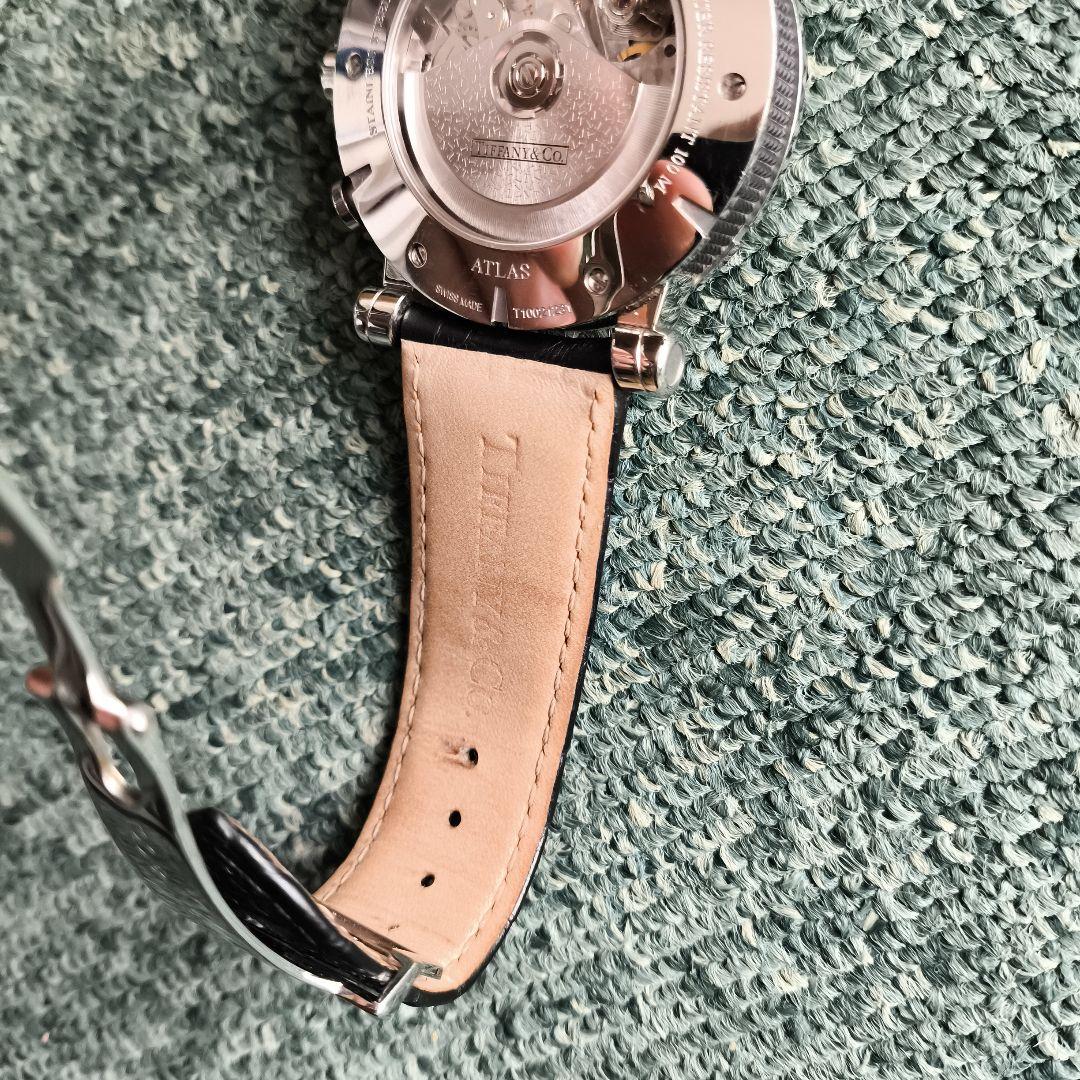 (美品)ティファニー アトラス クロノグラフ 自動巻き 腕時計 白色 レザー (美品)ティファニー アトラス クロノグラフ 自動巻き 腕時計 白色 レザー