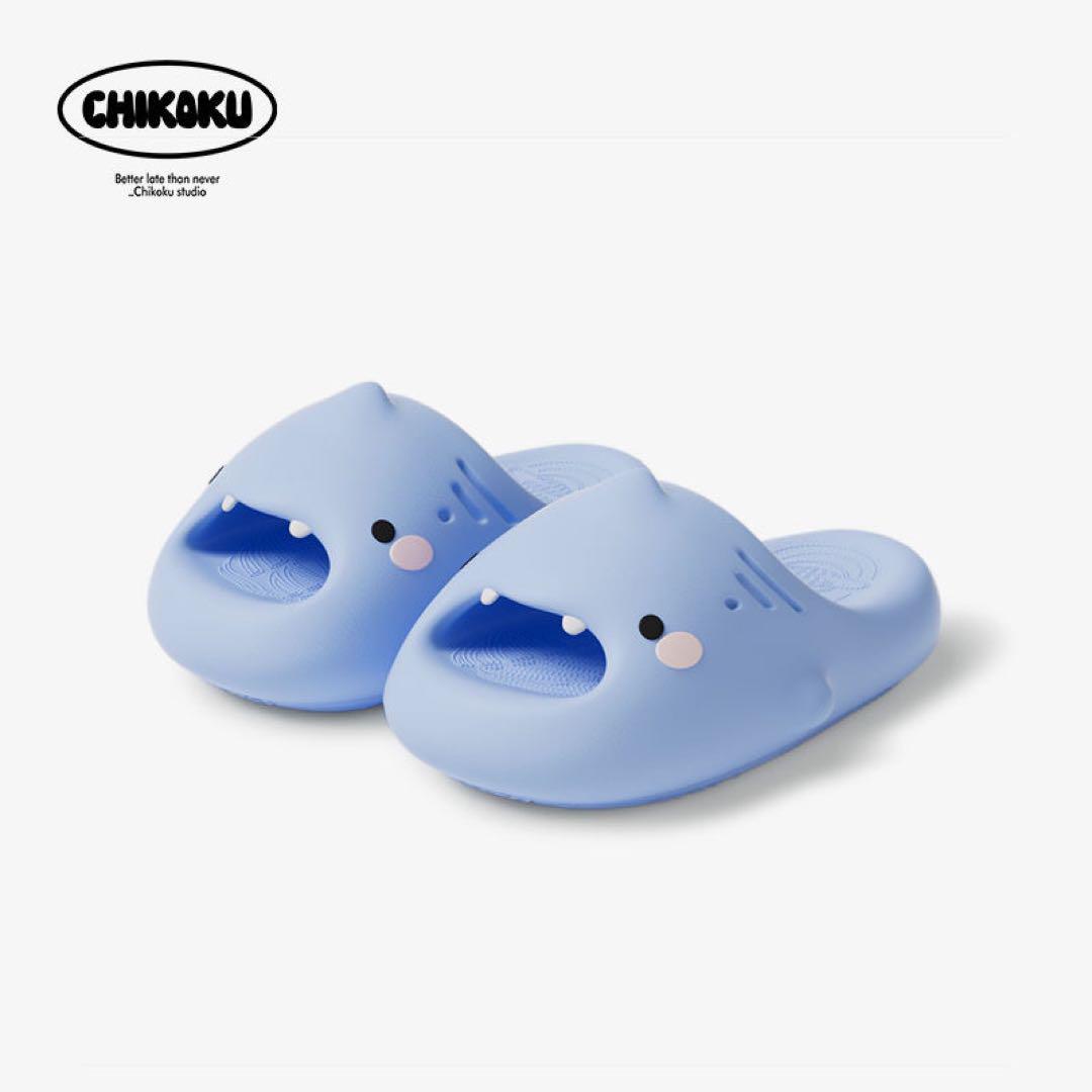 CHIKAKU サメ型シリコンサンダル ブルー