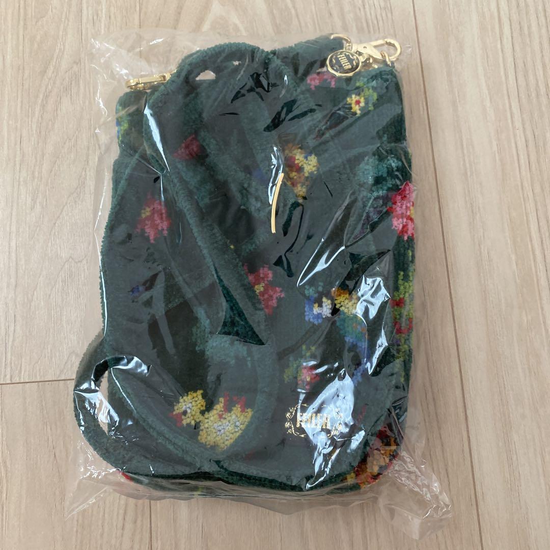 新品、未使用)フェイラー、ハイジスマホショルダー