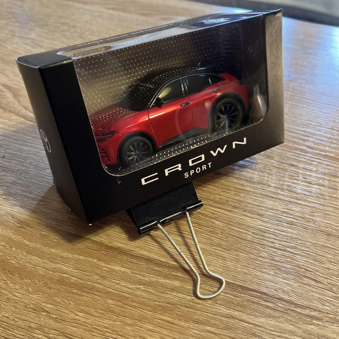 CROWN SPORT ミニカー Amazon | 1/30 ミニカー 新型クラウンスポーツ クラウンSUV