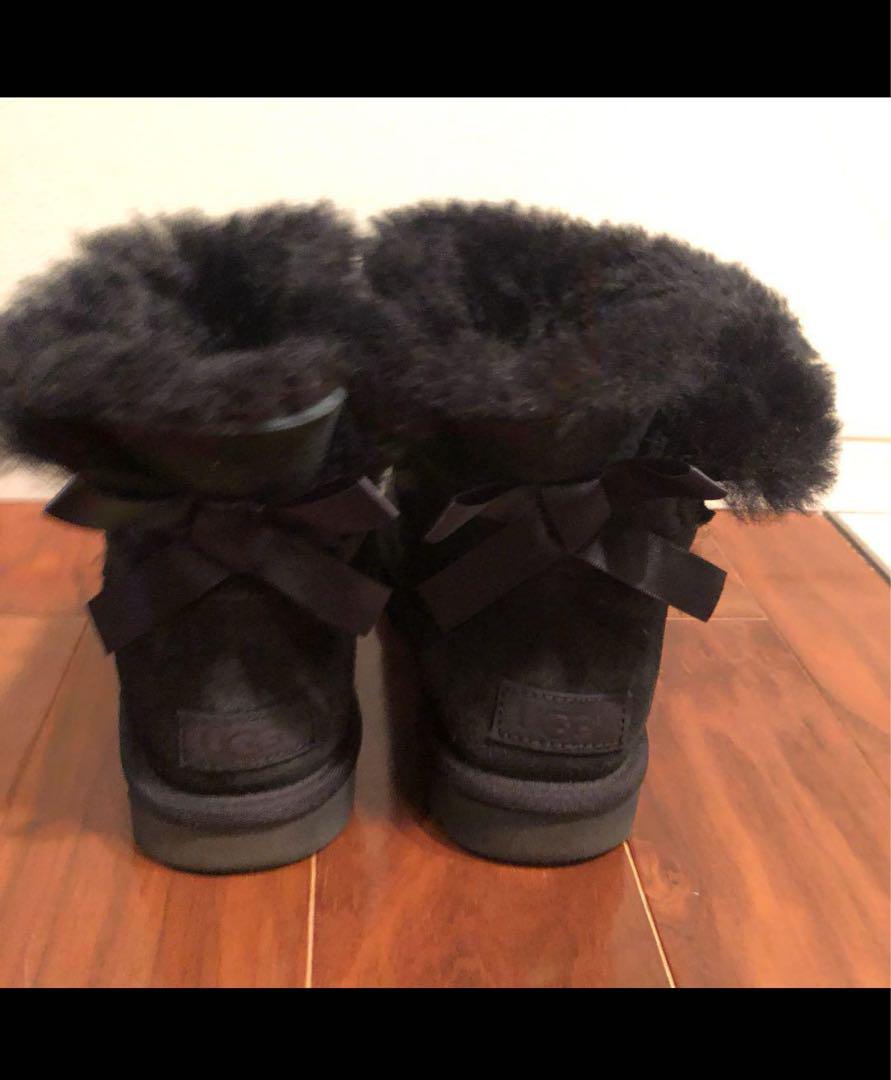 UGG リボン　ブラックブーツ