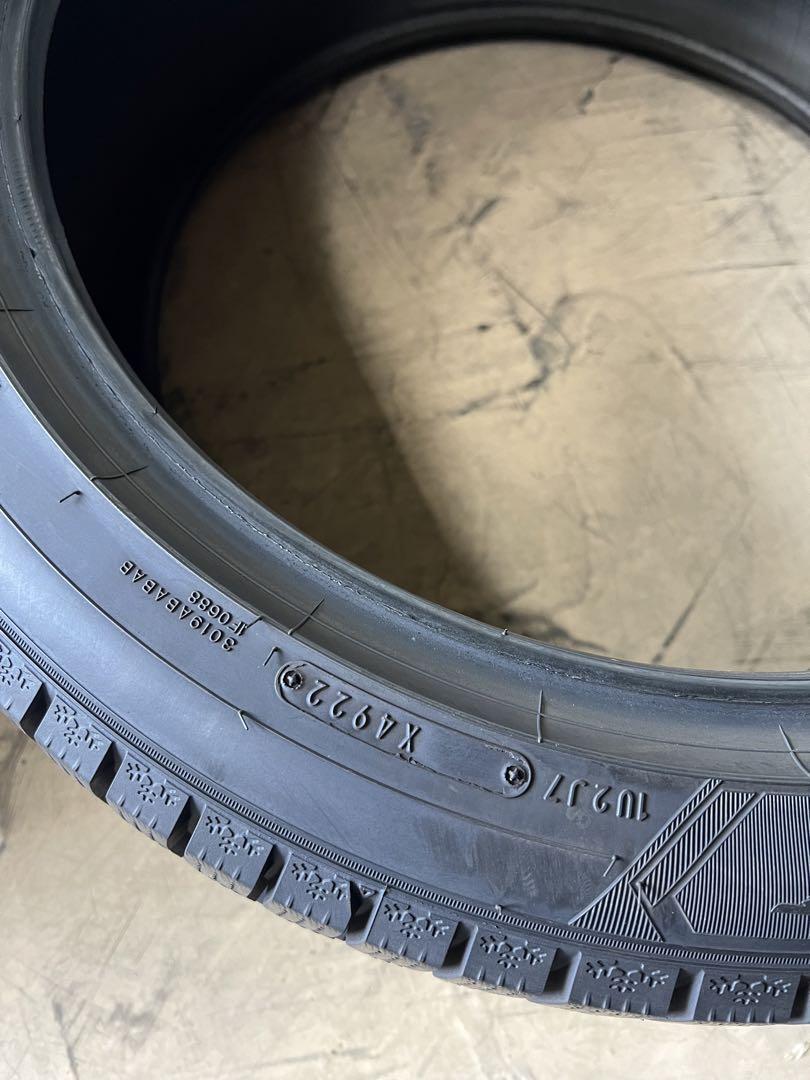 匿名配送 22年製 225/45R18 冬タイヤ セットA