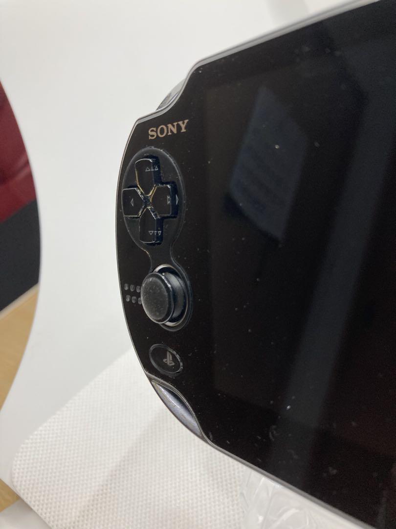 PSVITA1000ブラック 純正充電器付き