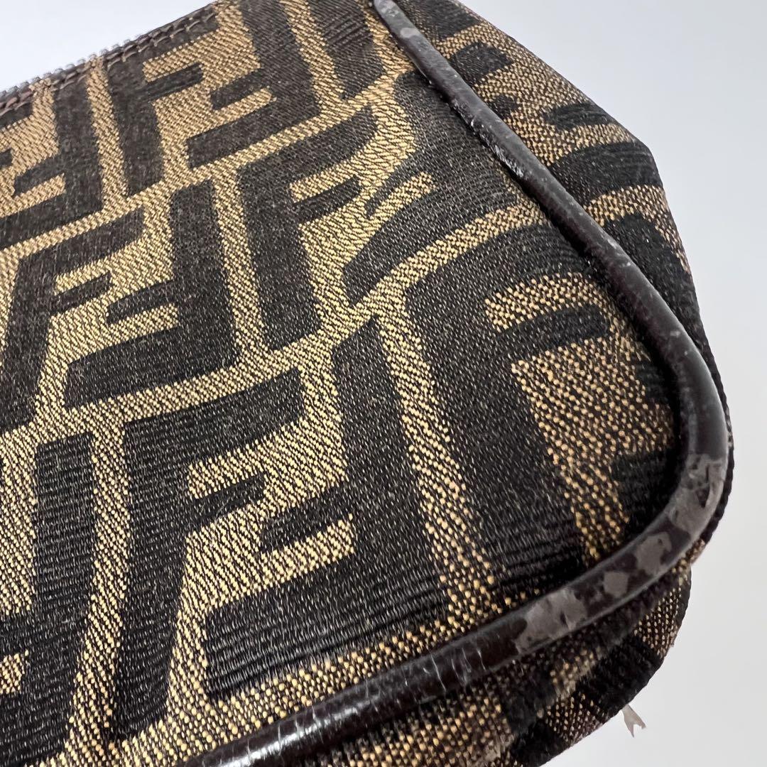 【訳ありお買い得品】FENDI❤フェンディ ズッカ ポーチ ブラウン