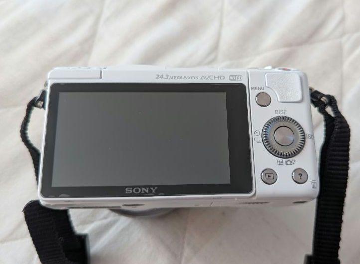SONY α5100 ミラーレス一眼カメラ 16-50mm