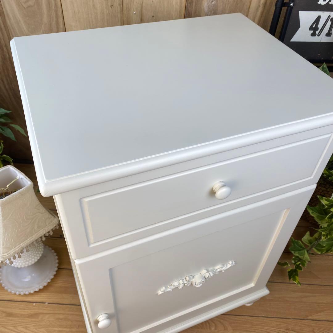 フレンチカントリー北欧調ホワイトサイドキャビネット飾り棚収納家具姫系インテリア フレンチカントリー北欧調ホワイトサイドキャビネット飾り棚収納家具姫