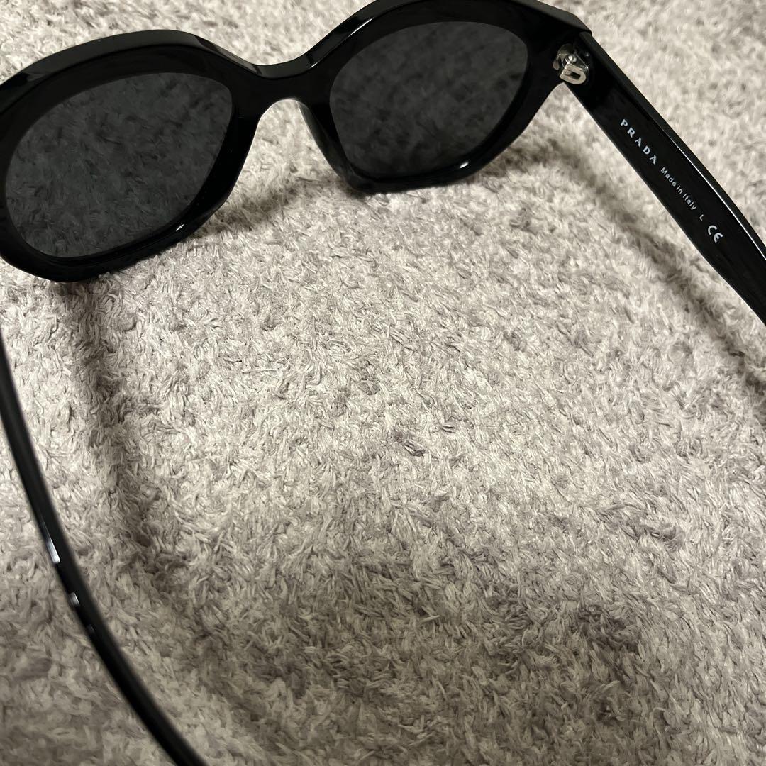 PRADA ブラック キャットアイ サングラス