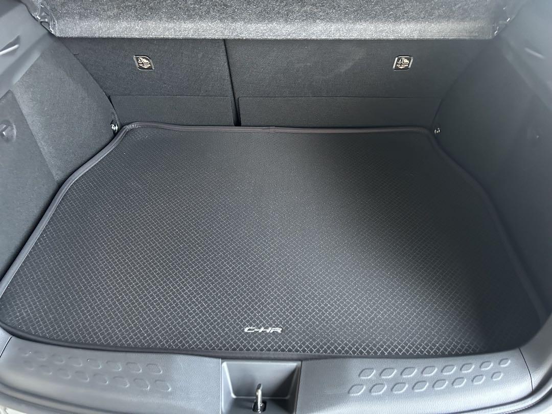 トヨタ　C-HR　ラゲッジマット