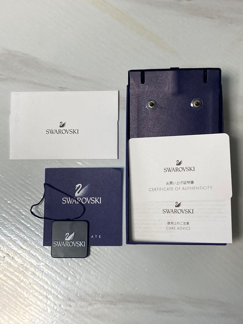 スワロフスキー ピアス スワロフスキー ピアス