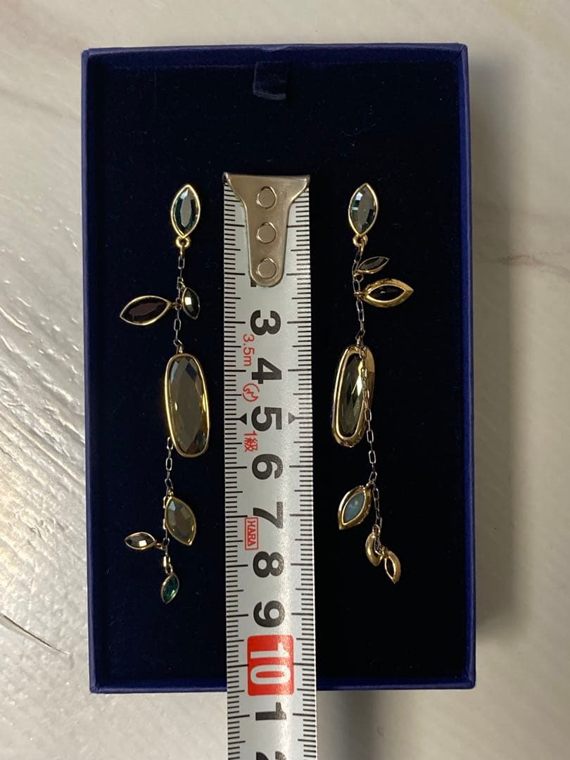 スワロフスキー ピアス スワロフスキー ピアス