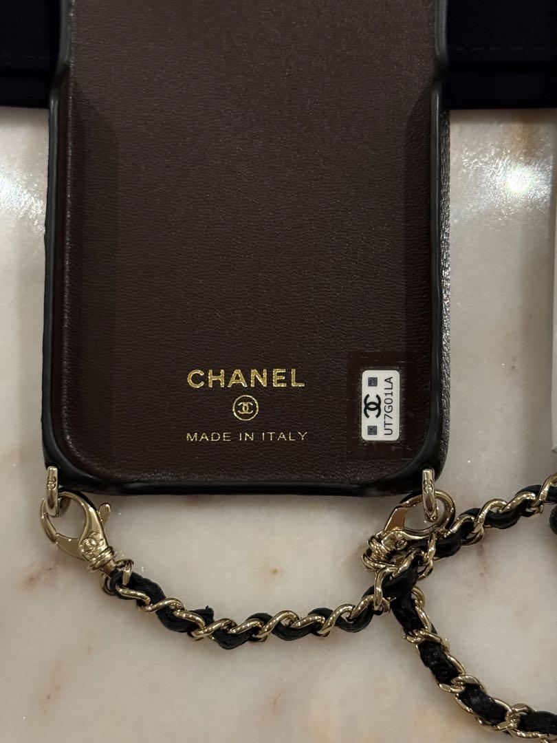 CHANEL iPhoneケース15Pro GINZA店購入新品未使用品♪ - 小物