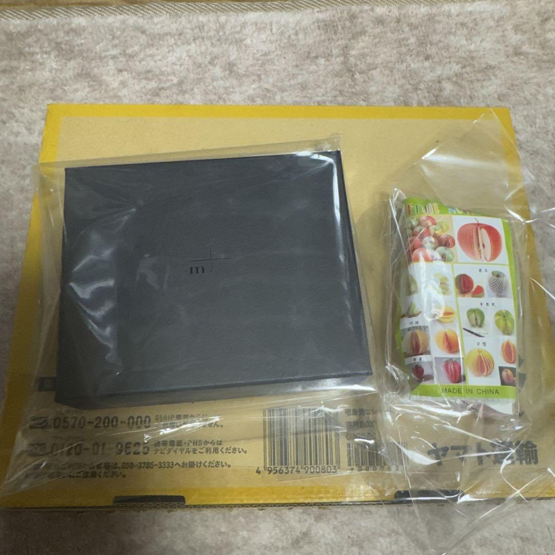 m+ エムピウ ミッレフォッリエ 三つ折り財布