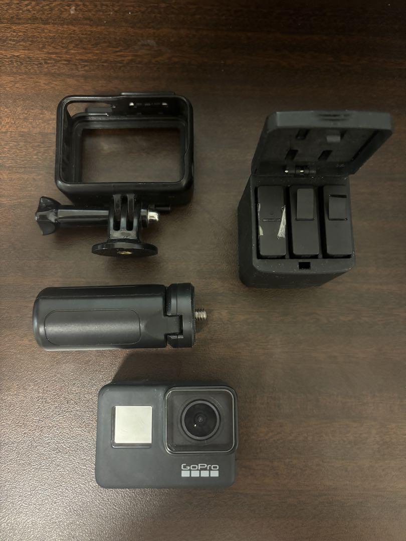 GoPro 7hero blackアクションカメラ 本体とアクセサリー