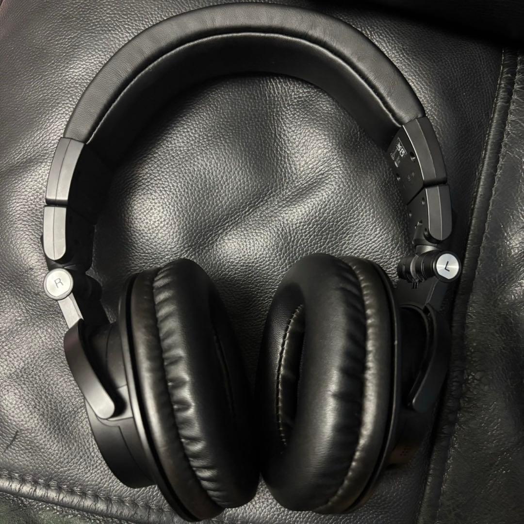 audio technica ワイヤレスヘッドホン　ATH-M50x