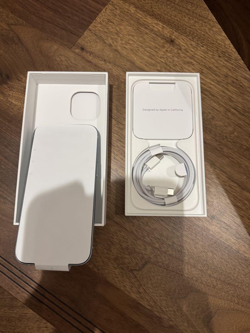 超美品　Apple iPhone 15 128gb ブルー　本体