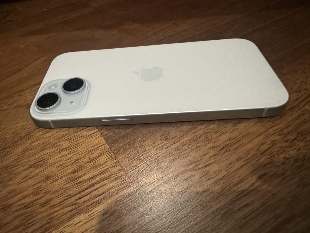 超美品　Apple iPhone 15 128gb ブルー　本体