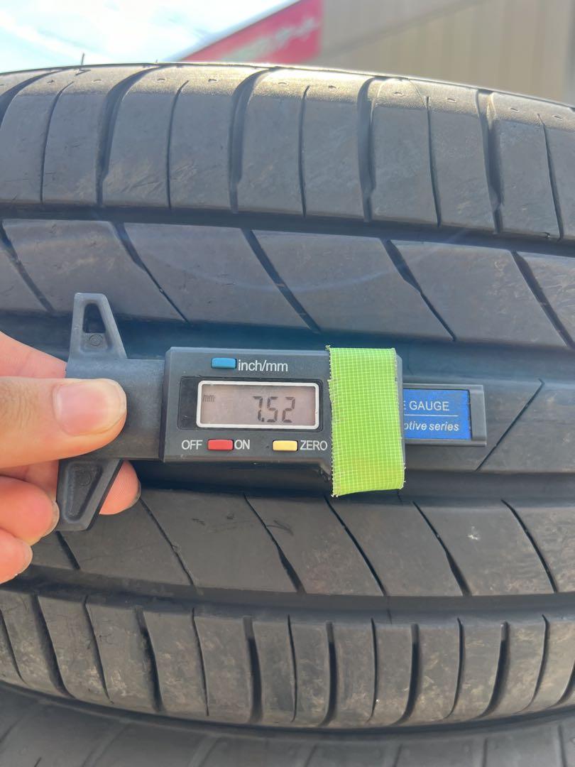 クムホ　エクスタ　hs52 215/55r16 23年製　バリ山　美品 クムホ エクスタ hs52 215/55r16 23年製 バリ山 美品 - メルカリ