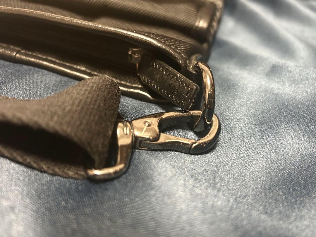 【美品】Burberry BLACK LABEL メンズショルダーバッグ