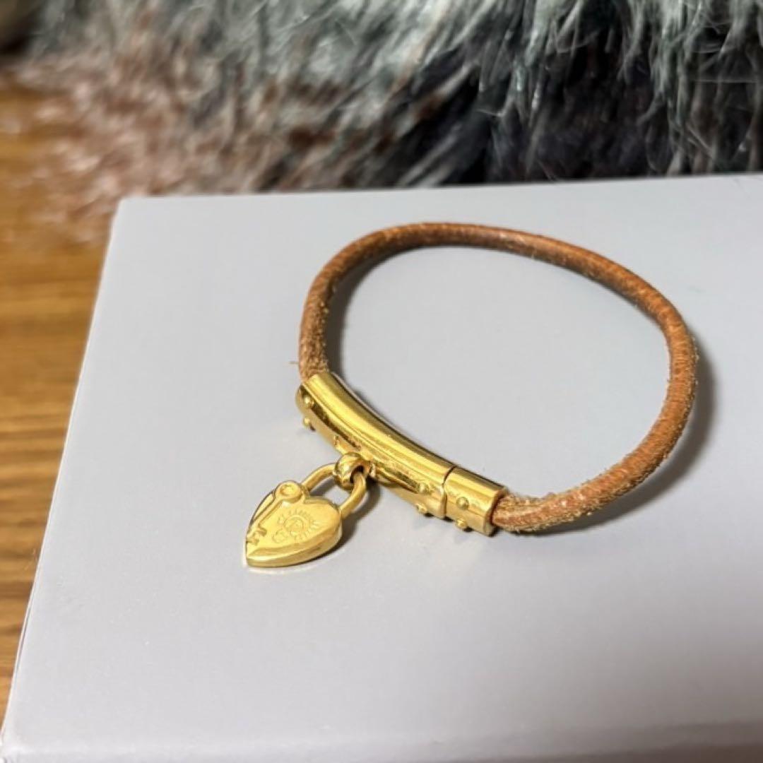 HERMES エルメス　ファンタジーハート　ブレスレット　レザー　ブレスレット HERMES（ハート ・ ブレスレット/バングル）のフリマアイテム一覧