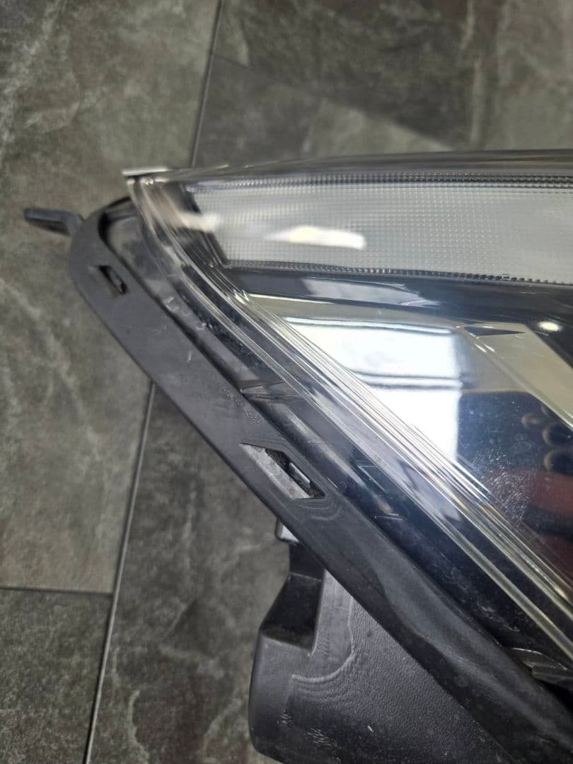 ヘッドライトTOYOTA